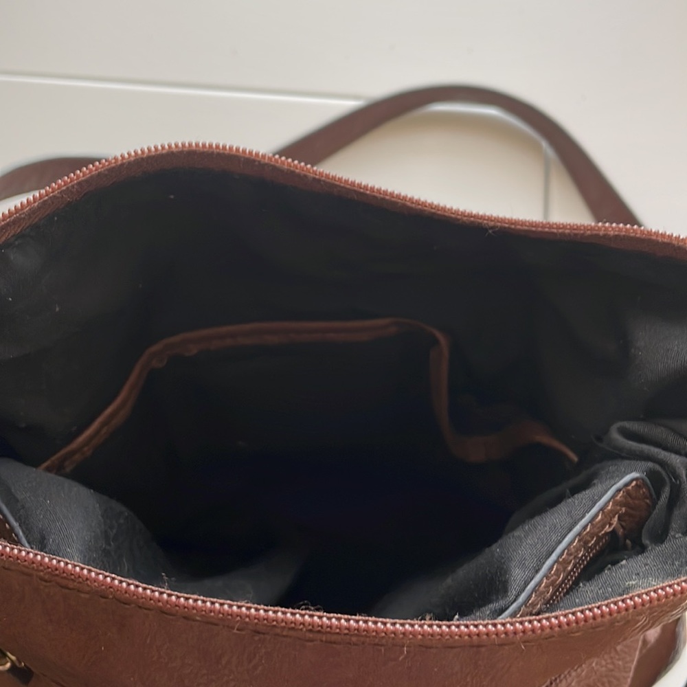 Cosmopolitan Shoulder Bag View 6